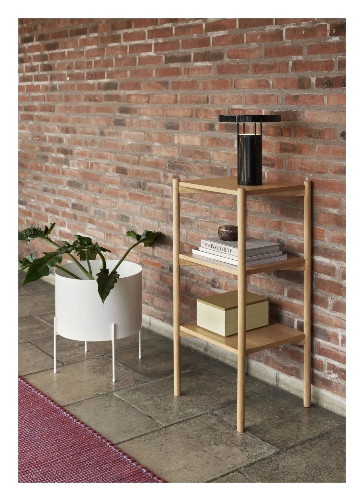 Airy blomsterstand fra Hübsch