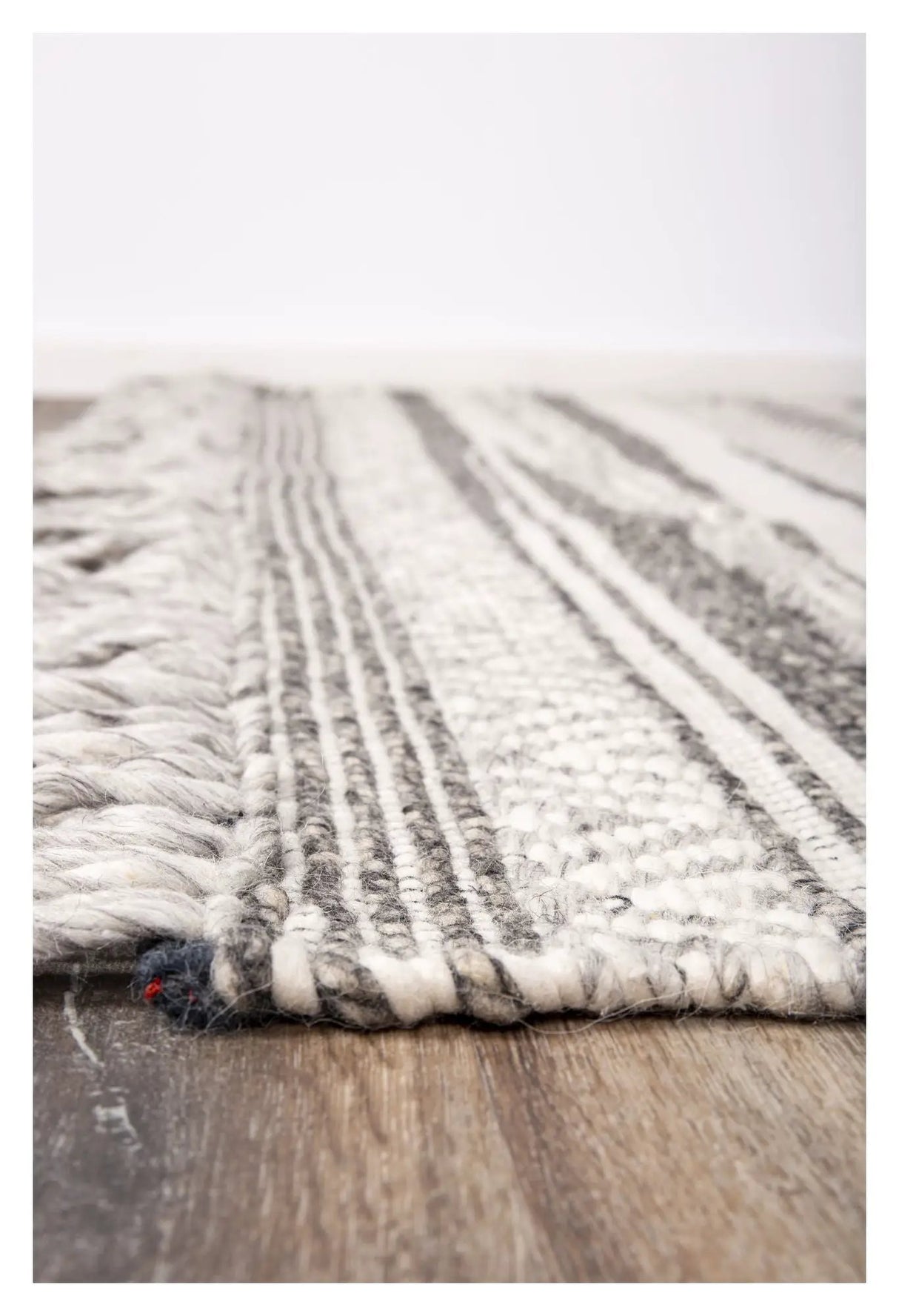 Alwar uld tæppe, 170x240, Mørkegrå - UNOLIVING.COM