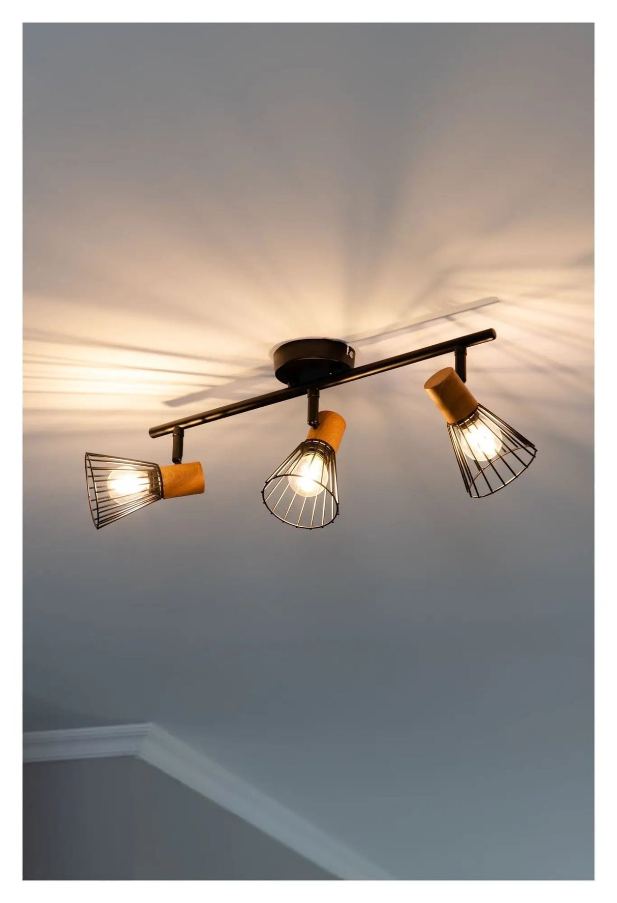 Atticus Væglampe L48,5xW16x5xH15, Sort - UNOLIVING.COM