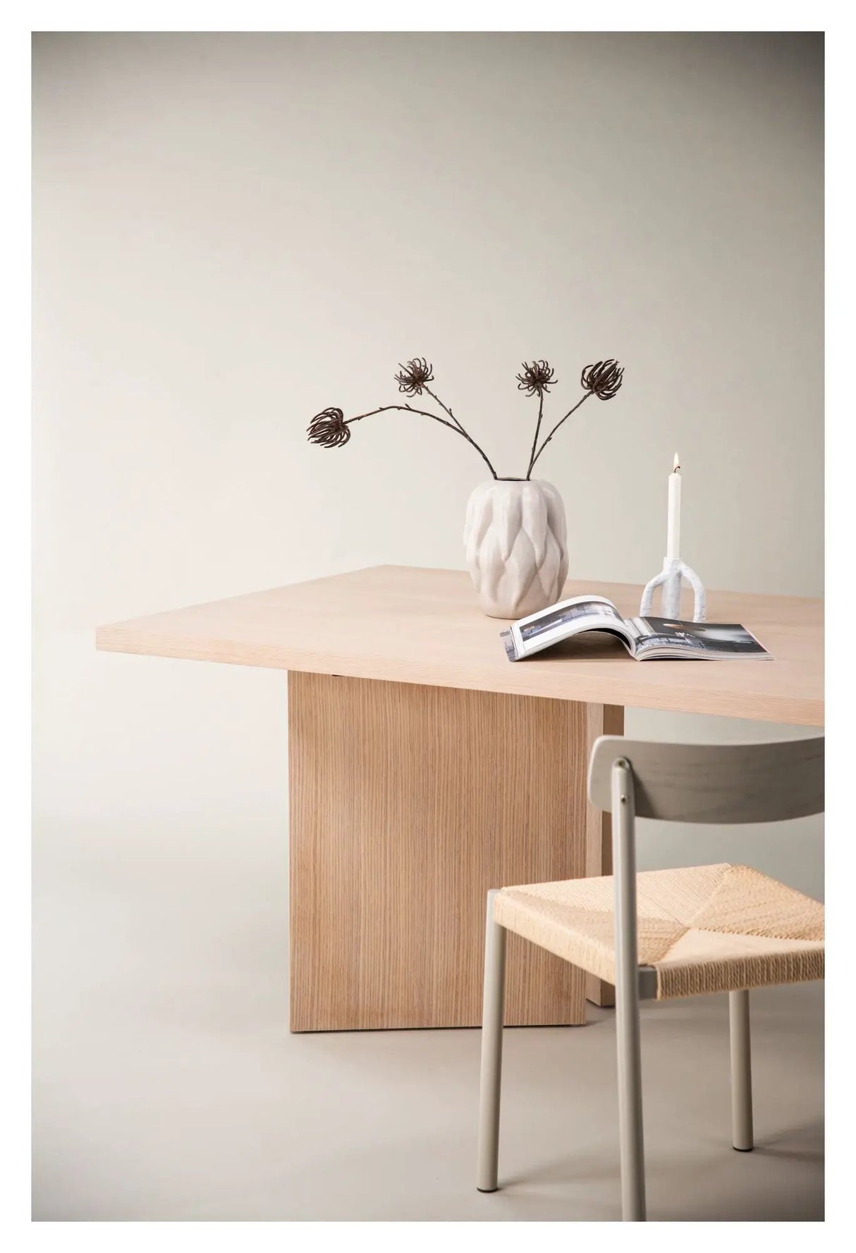 Bassholmen Spisebord 240x100 - Hvidvasket - UNOLIVING.COM