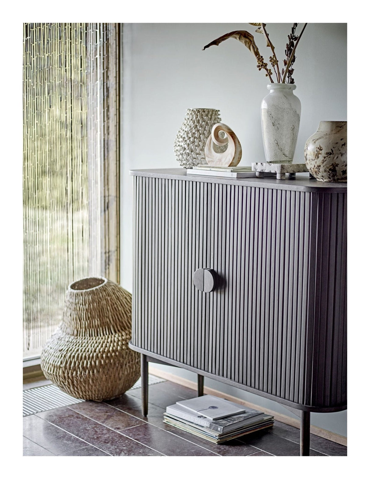 Bloomingville Valencia Skab, Brun, Eg - UNOLIVING.COM