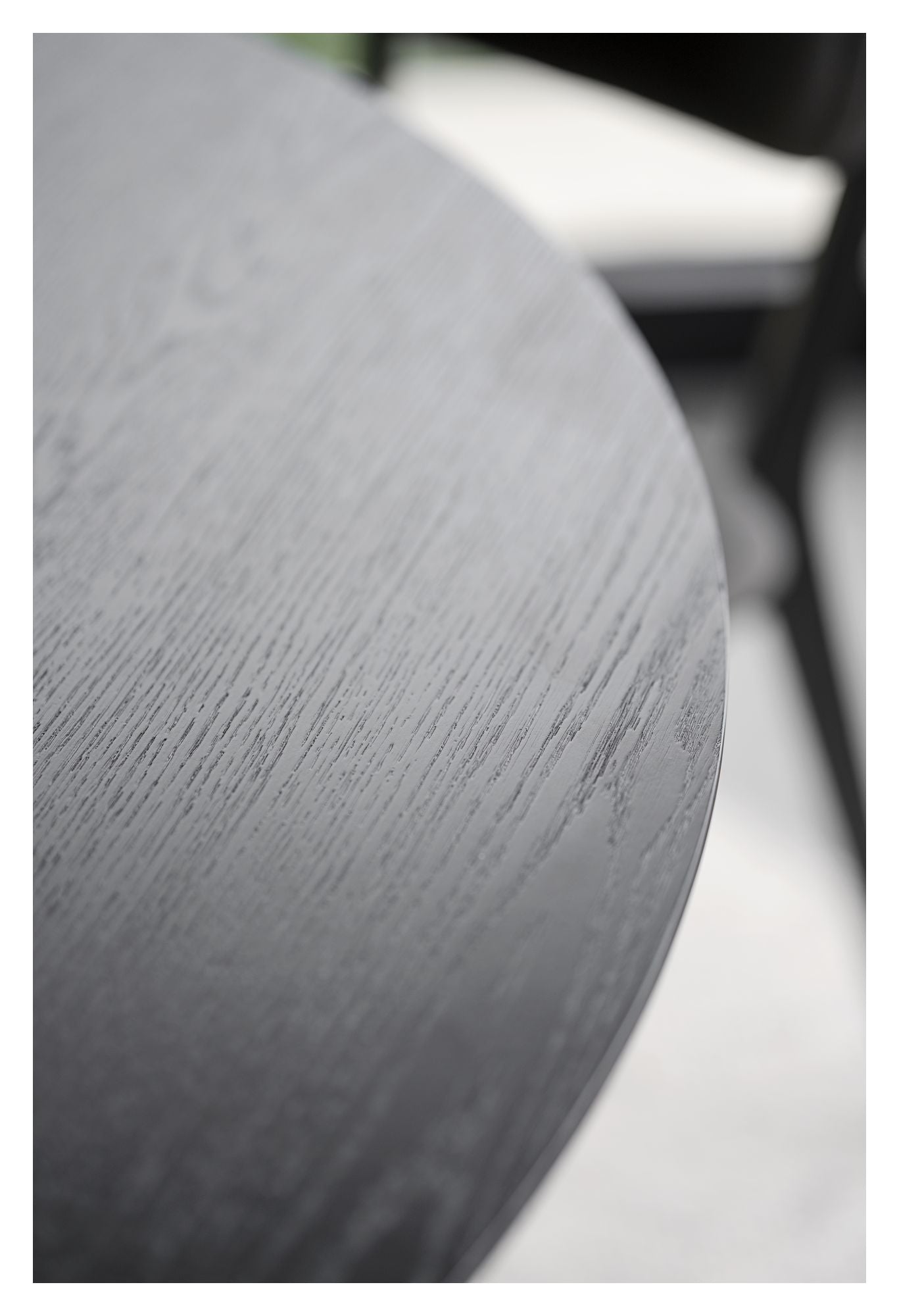 Calverton Rundt Spisebord, Sort eg, Ø120 - UNOLIVING.COM