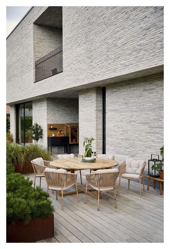 Cane - line Endless Spisebord Teak, Ø130 - UNOLIVING.COM