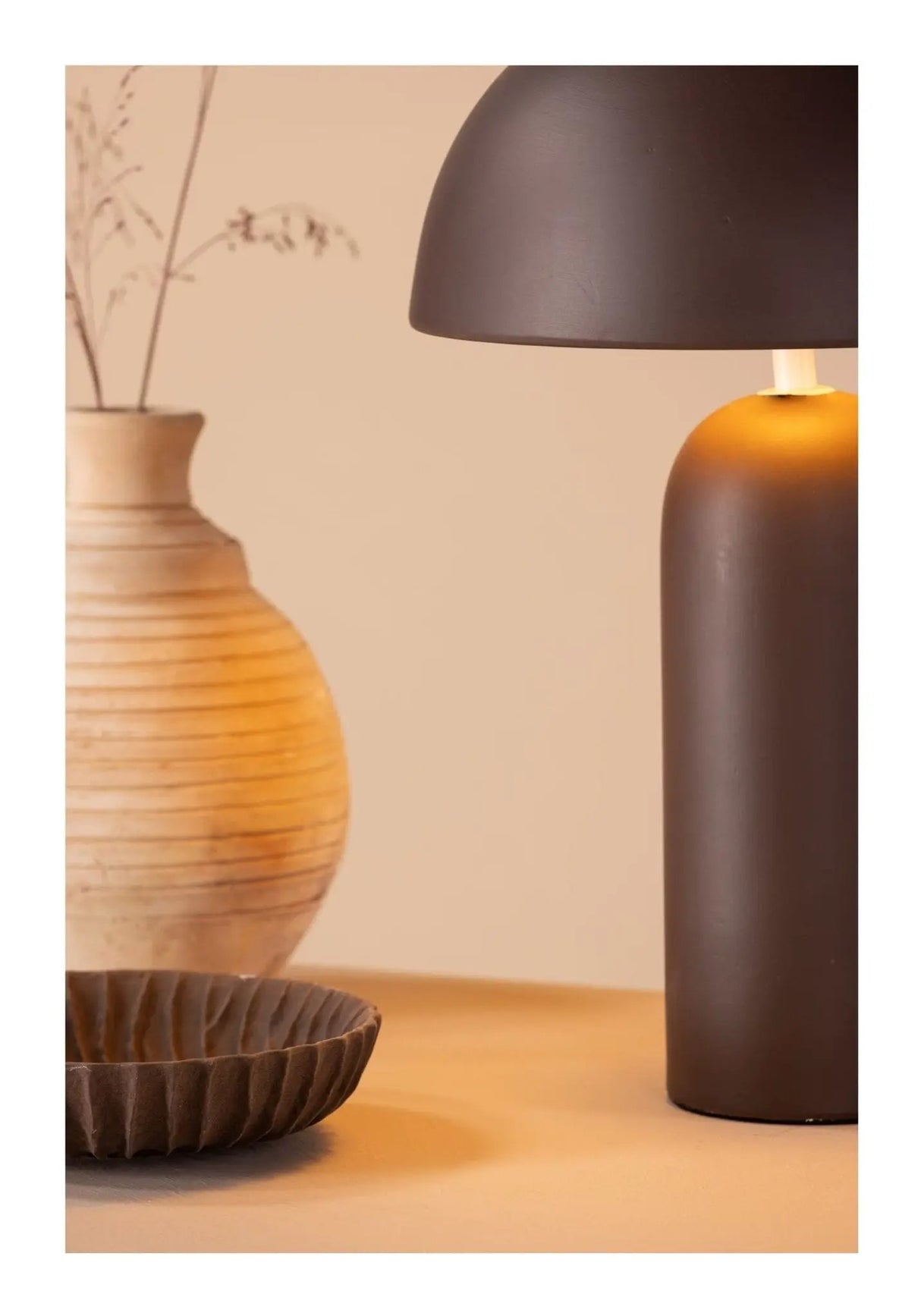 Corello Bordlampe, Spraystone, Brown - UNOLIVING.COM