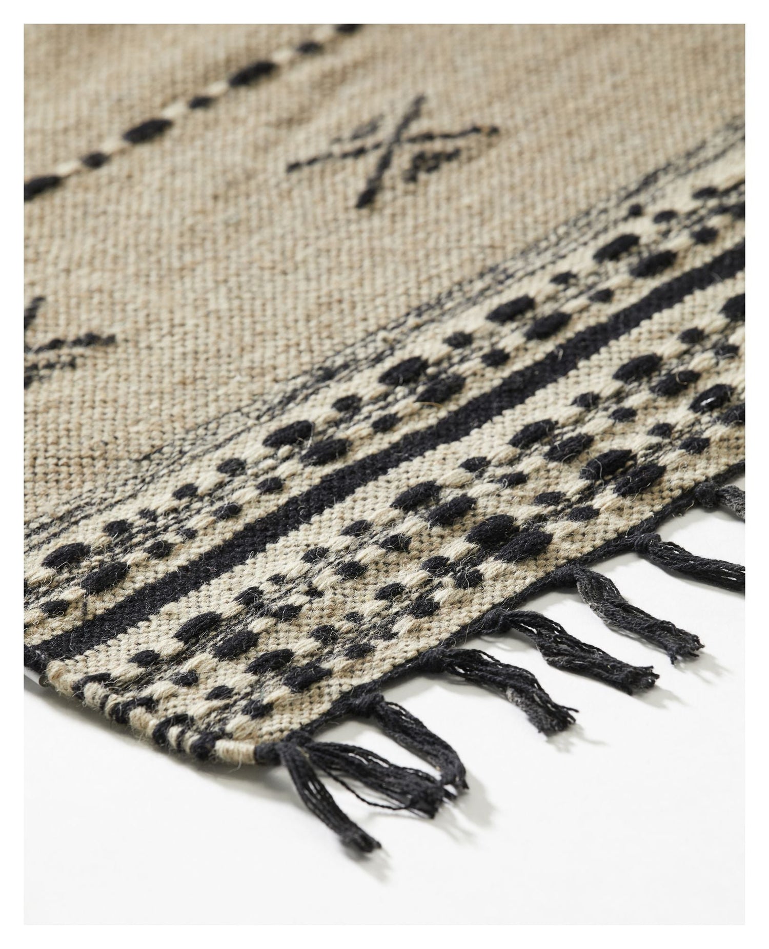 Cros Tæppe 300x90 - Sand - UNOLIVING.COM