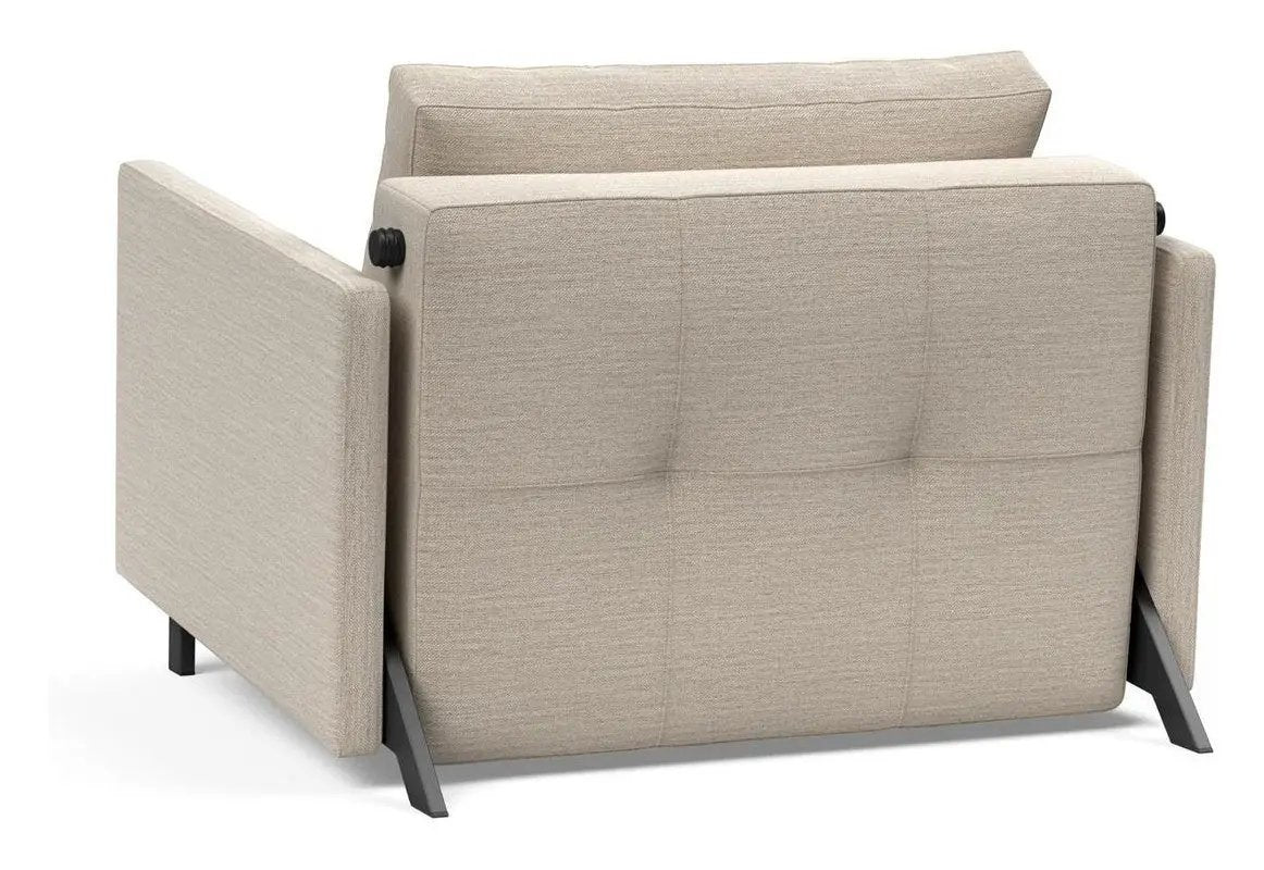 Cubed 90 Loungestol m. armlæn, Blida/Sand Grey - UNOLIVING.COM