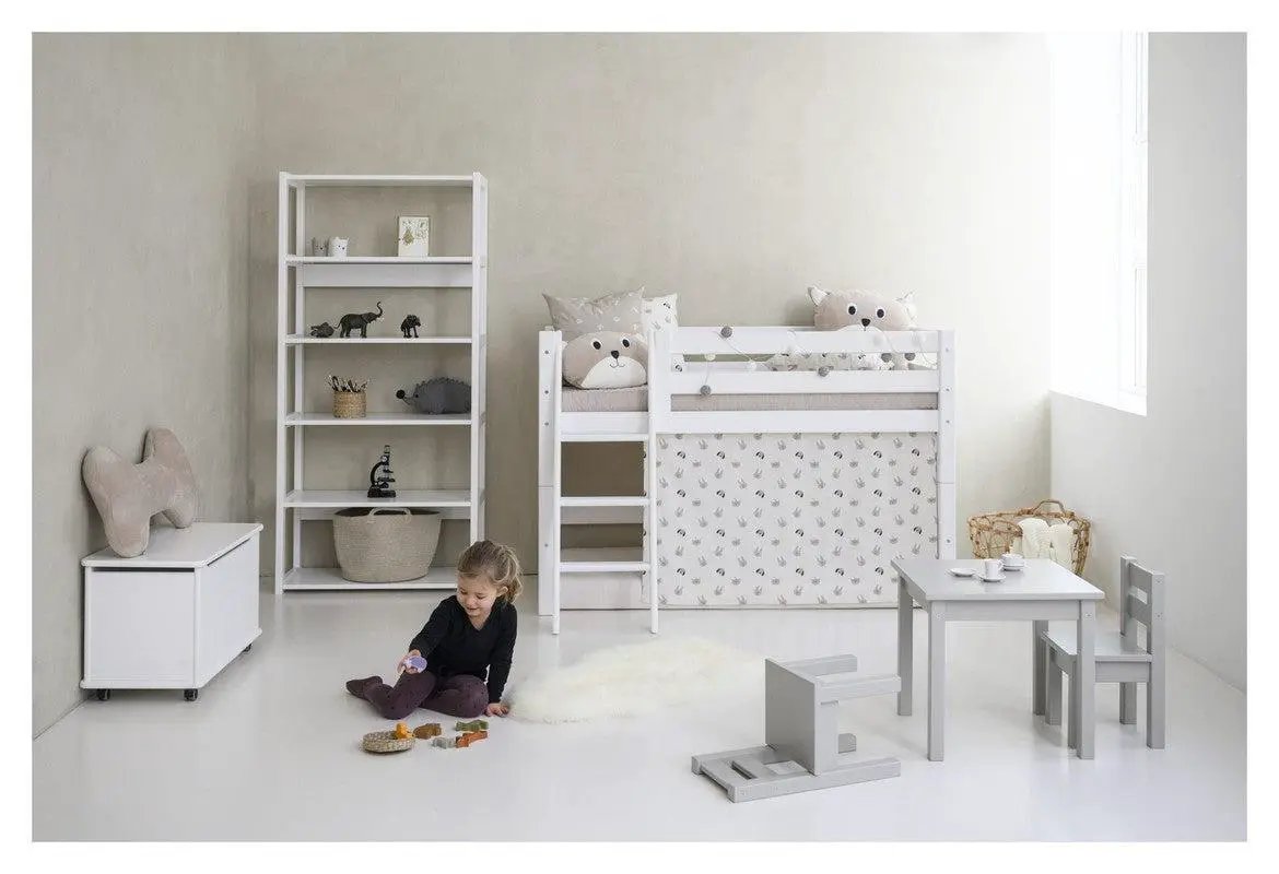ECO Luxury Halvhøj seng m. stige og hvidt forhæng 70x160, Hvid - Unoliving.com