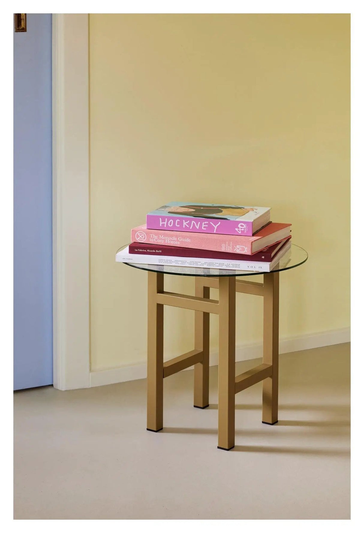 Elevate, Sidebord, olivengrøn - Unoliving.com