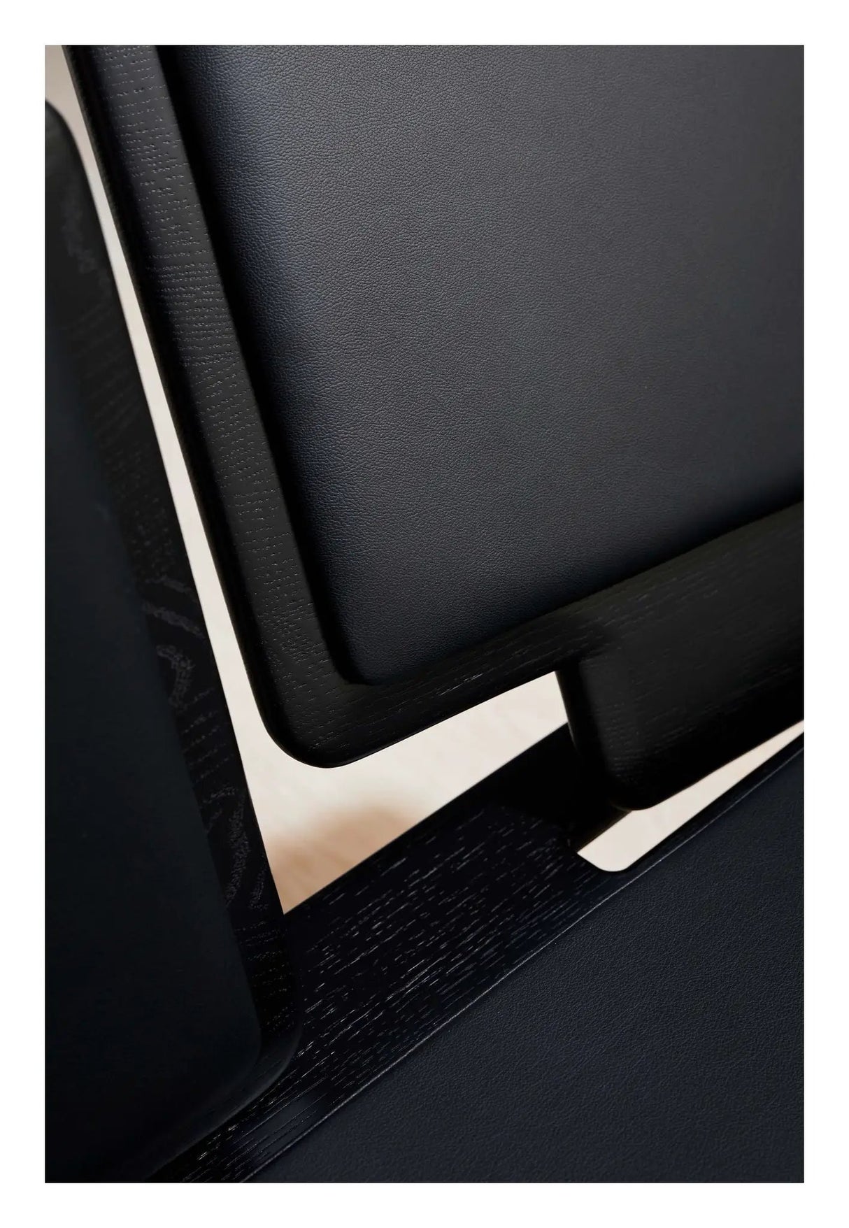 Findahl Elba Bænk m. 2x ryg og hynde, Sort lakeret eg - Unoliving.com
