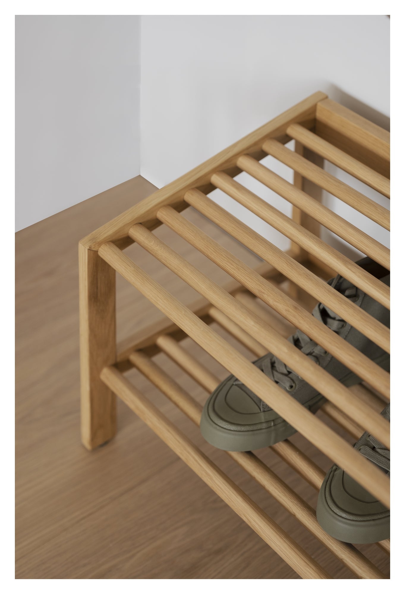 Hillmond, skohylde - eg - Unoliving.com