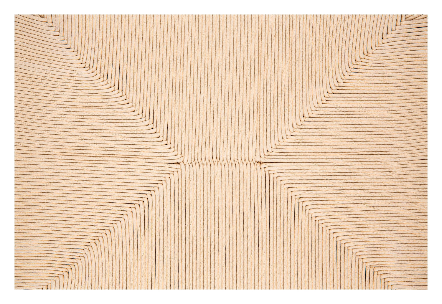 Hornbæk Spisebordsstol m. armlæn, Hvid - Unoliving.com