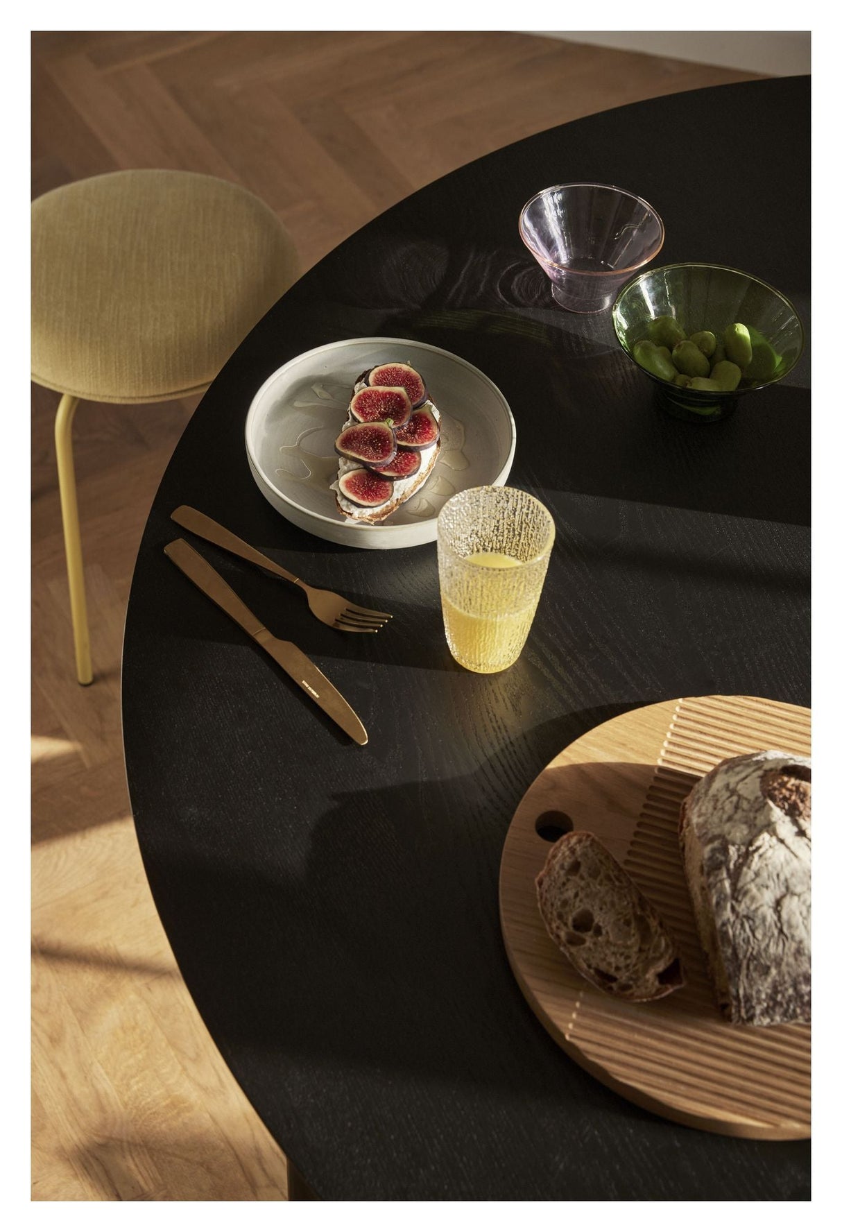 Hübsch Fjord Spisebord, sort træ - Unoliving.com