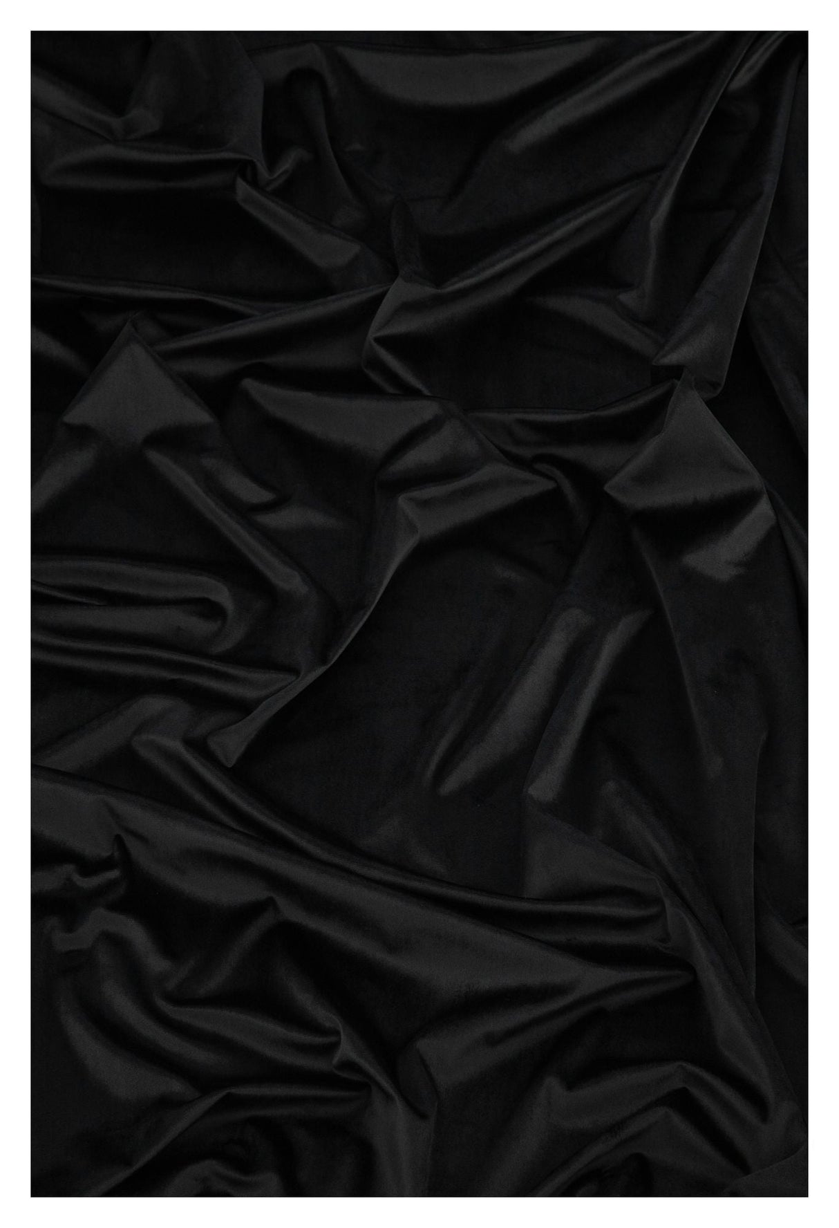 Mary Gardin 135x250 - Sort - Unoliving.com