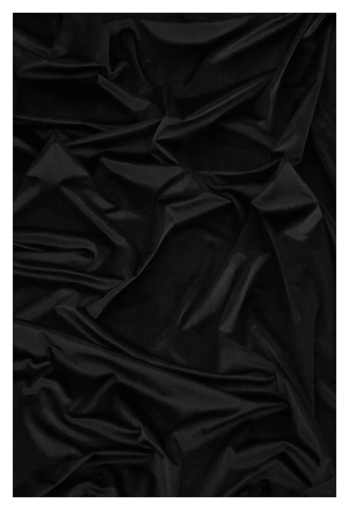 Mary Gardin 135x250 - Sort - Unoliving.com