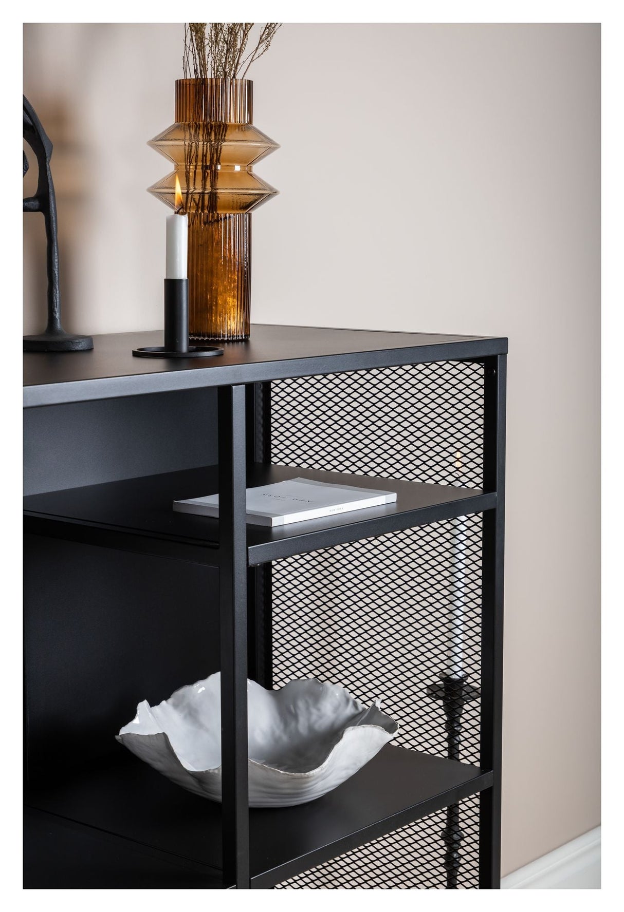 Misha Metal Reol, Sort stål mesh - Unoliving.com