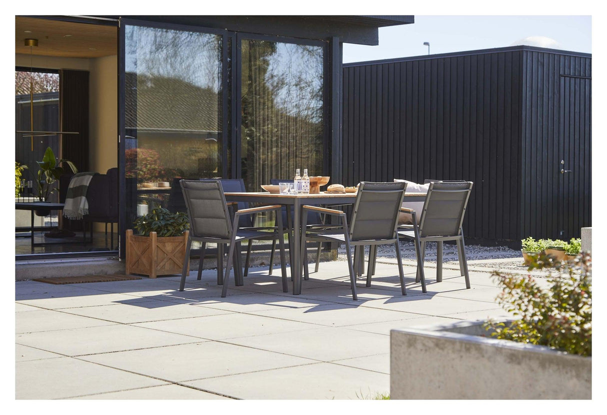 Mood havestol m/armlæn, dobbel lag,sort/eg - Unoliving.com