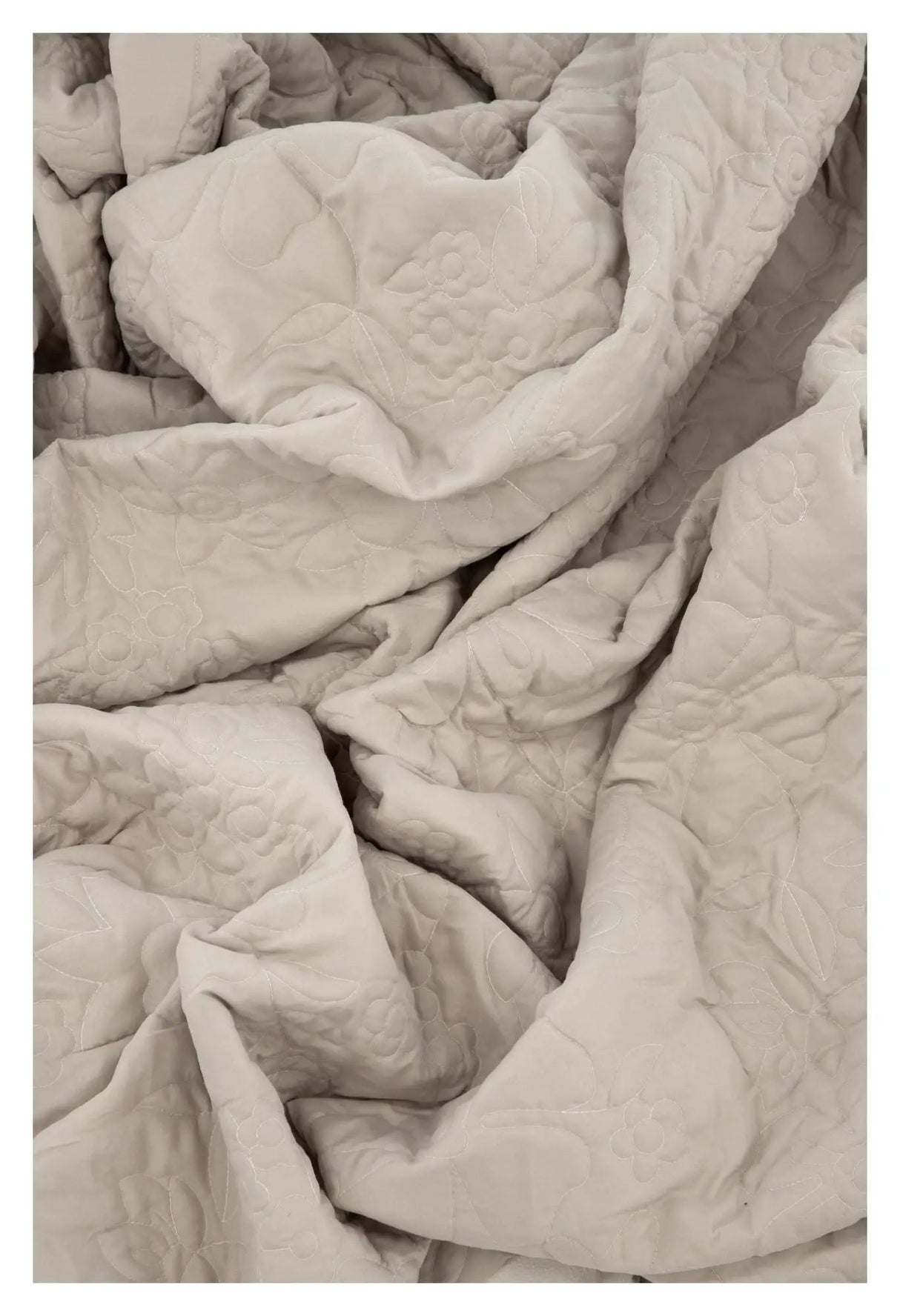 Niki Sengetæppe 180x260 - Beige - Unoliving.com