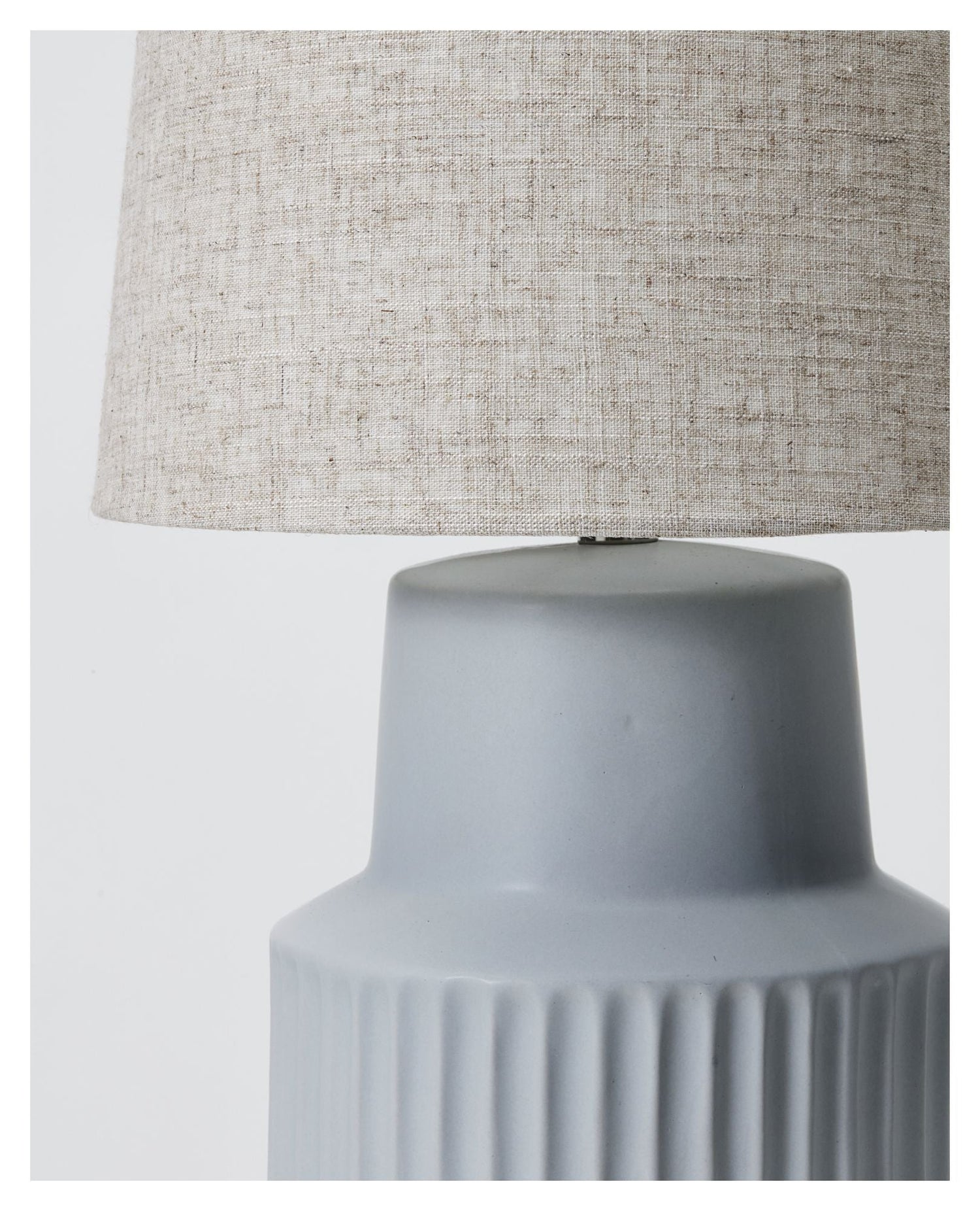 Noam Bordlampe - Lyseblå - Unoliving.com