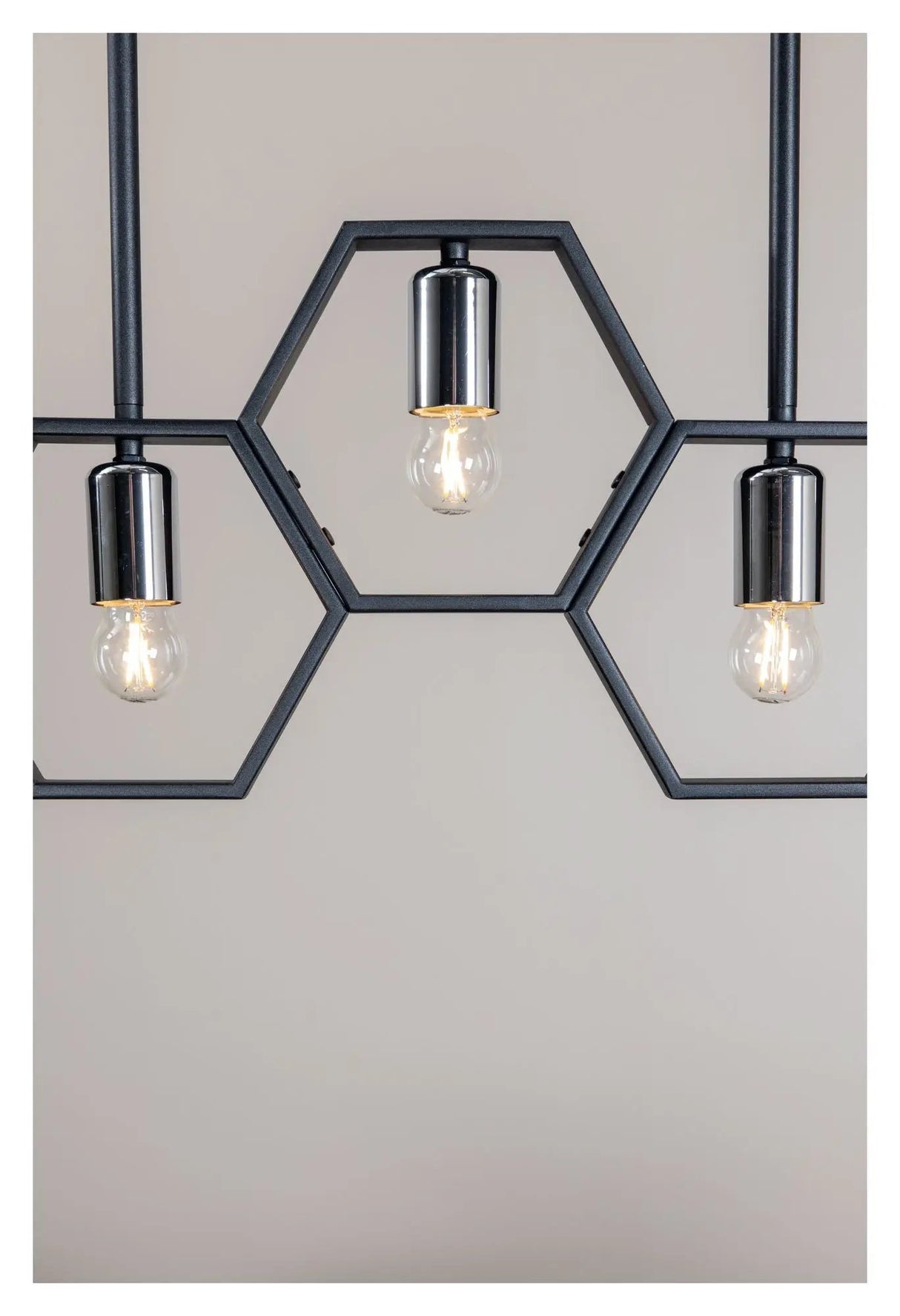 Queen B Pendel L80xH26, Sort - Unoliving.com