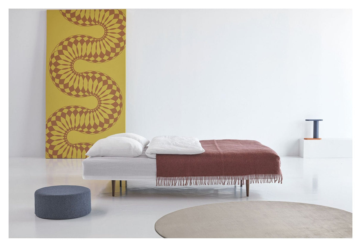 Recast Plus Sovesofa Dark Styletto, Bouclé/Ochre - Unoliving.com