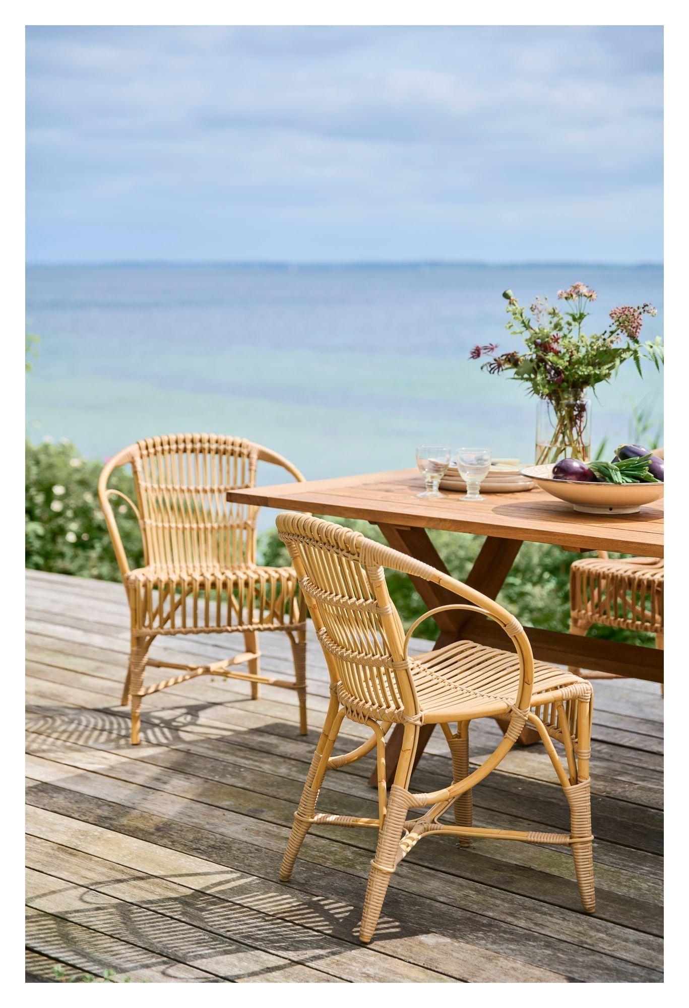 Robert Exterior Havestol, Natur - Unoliving.com