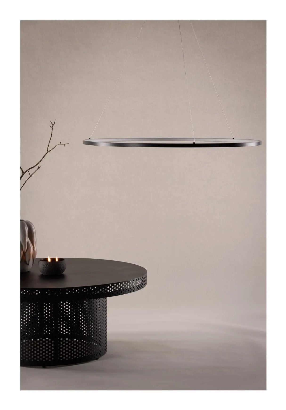 Rödäng x Josefin Lustig Pendel, Aluminum, Sort - Unoliving.com