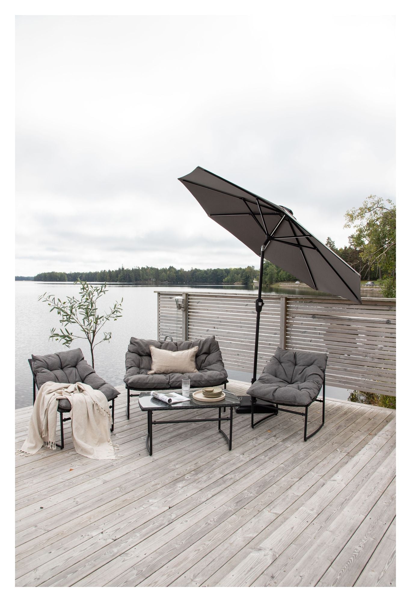 Sabal Parasol m. LED lys - Grå - Unoliving.com