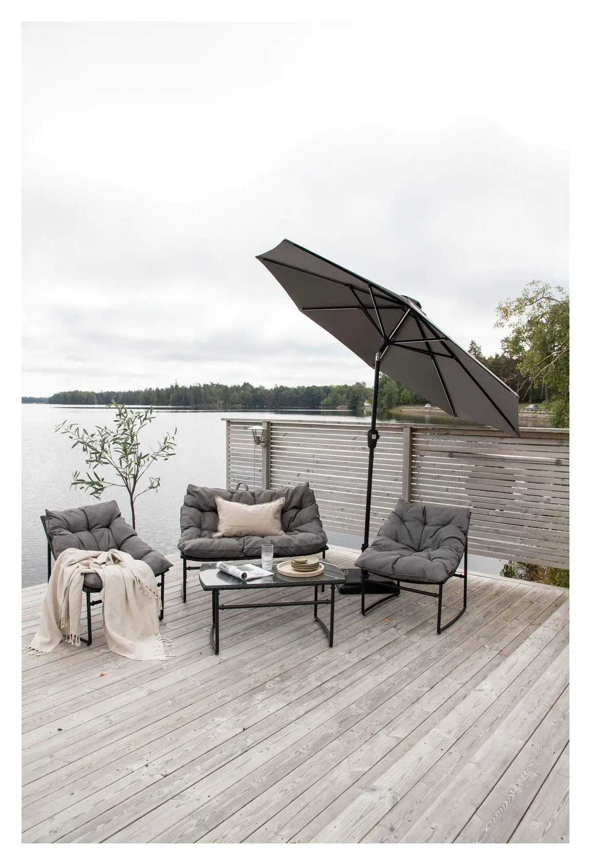 Sabal Parasol m. LED lys - Grå - Unoliving.com