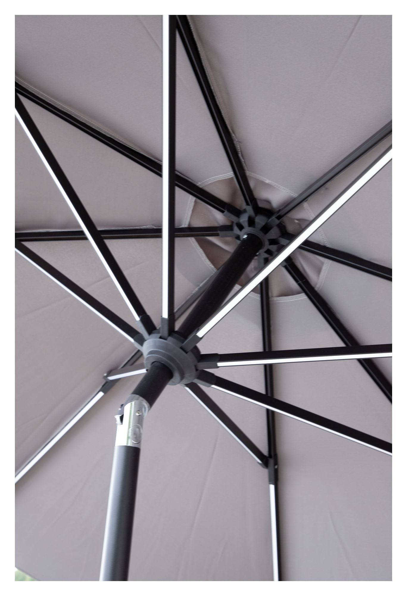 Sabal Parasol m. LED lys - Grå - Unoliving.com
