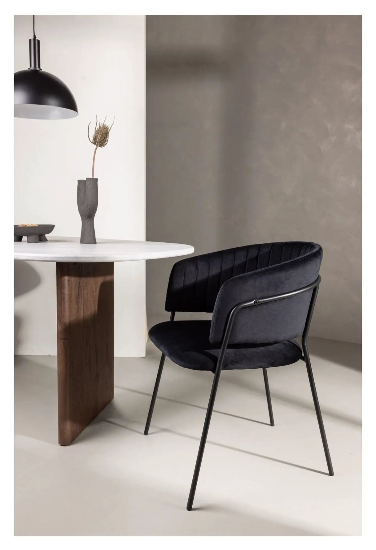 Selma Spisebordsstol, Sort, Sort velour