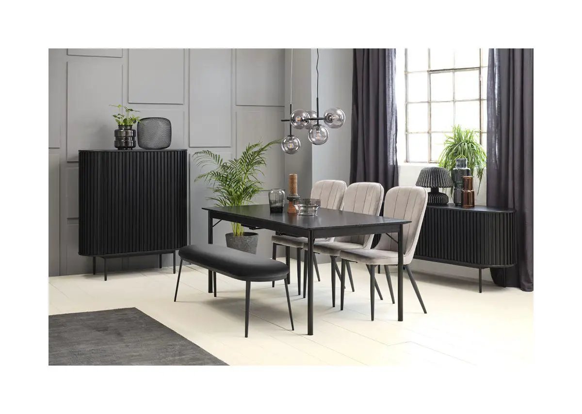 Siena Kabinet, Sort eg
