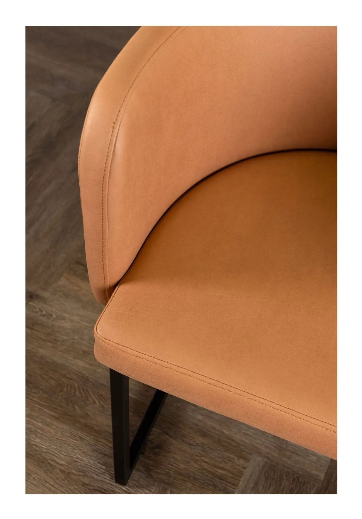 Simrishamn Spisebordsstol, , Brown - Unoliving.com