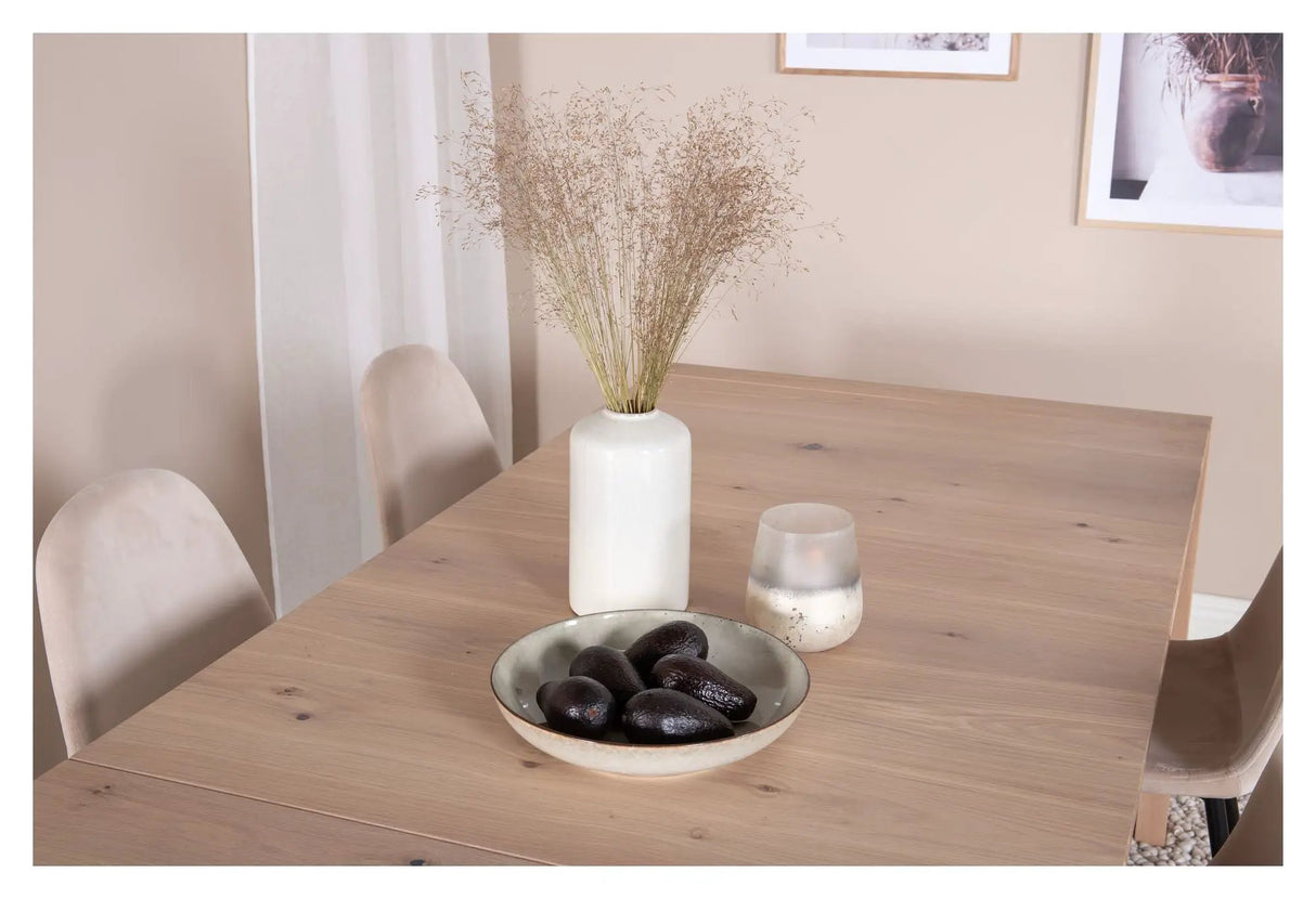 Sleek Spisebord m. Udtræk med 6 Polar Stole, Beige Velour - Unoliving.com