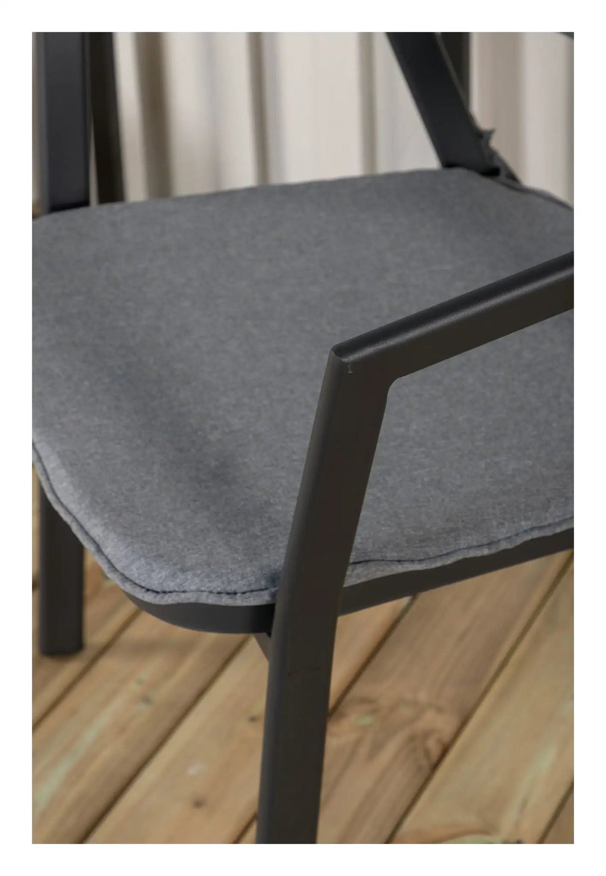 Slit Havestol m. hynde - Sort/Grå - Unoliving.com