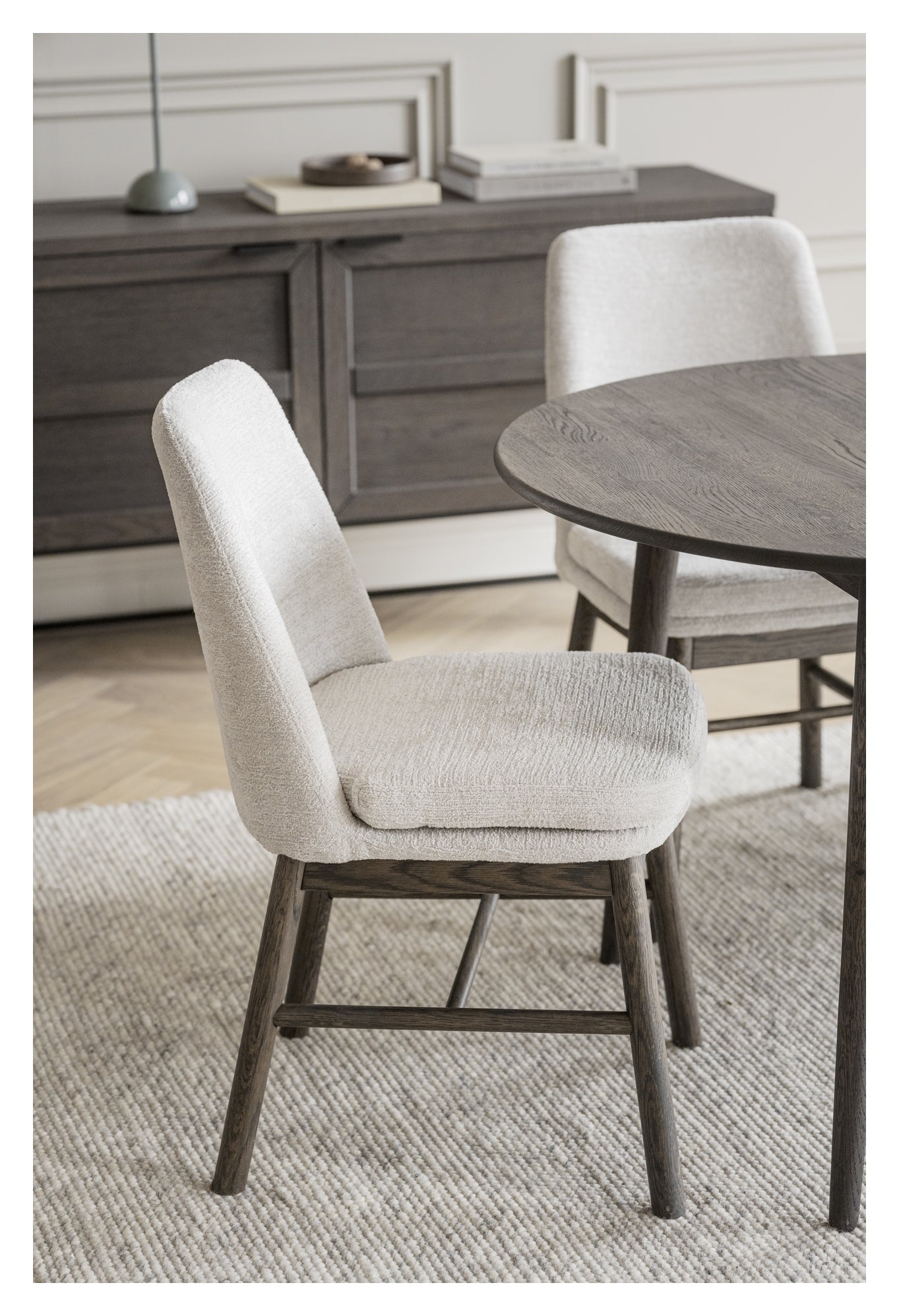 Tyler, spisebord oval 170x105, brun/eg - Unoliving.com