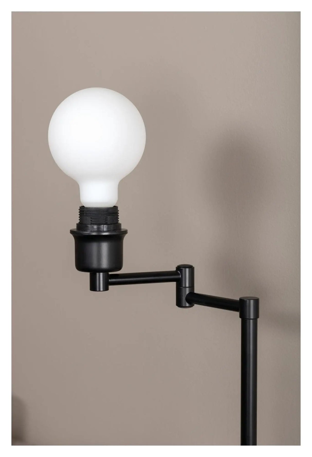 Virro Bordlampe, Sort - Unoliving.com
