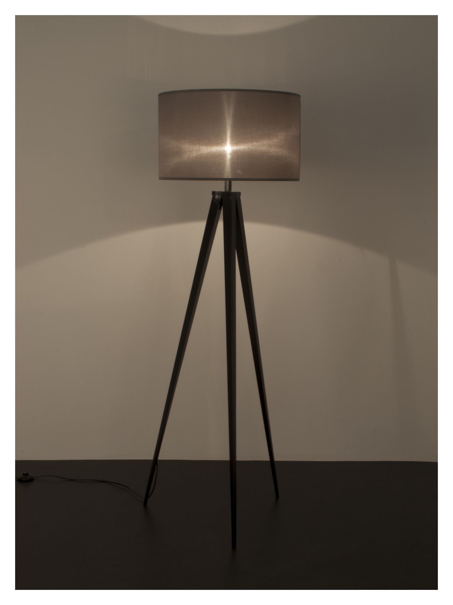 Zuiver Tripod Gulvlampe - Grå/sort - Unoliving.com