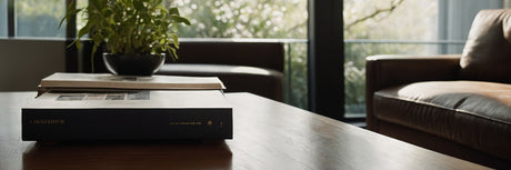 Loungestemning med et lavt sidebord - UNOLIVING