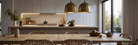 Skab romantisk stemning og lys i hjemmet med spisebordsstole i beige - UNOLIVING