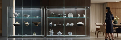 Udstil dine fineste ting i en smuk glasvitrine - UNOLIVING