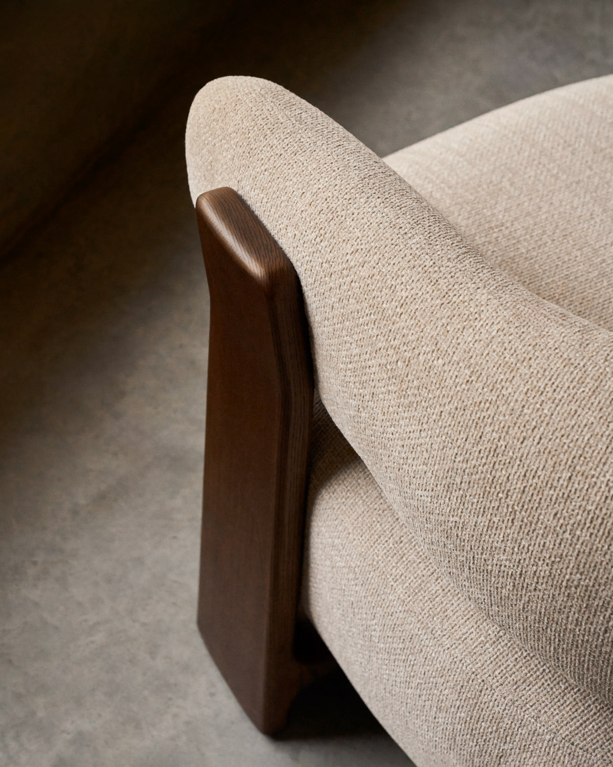 Granite Lænestol, Beige/Valnød