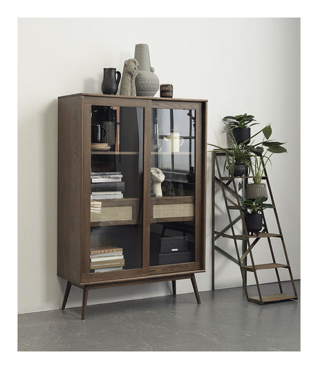 Barrali Glasskab, Røget eg, H:160