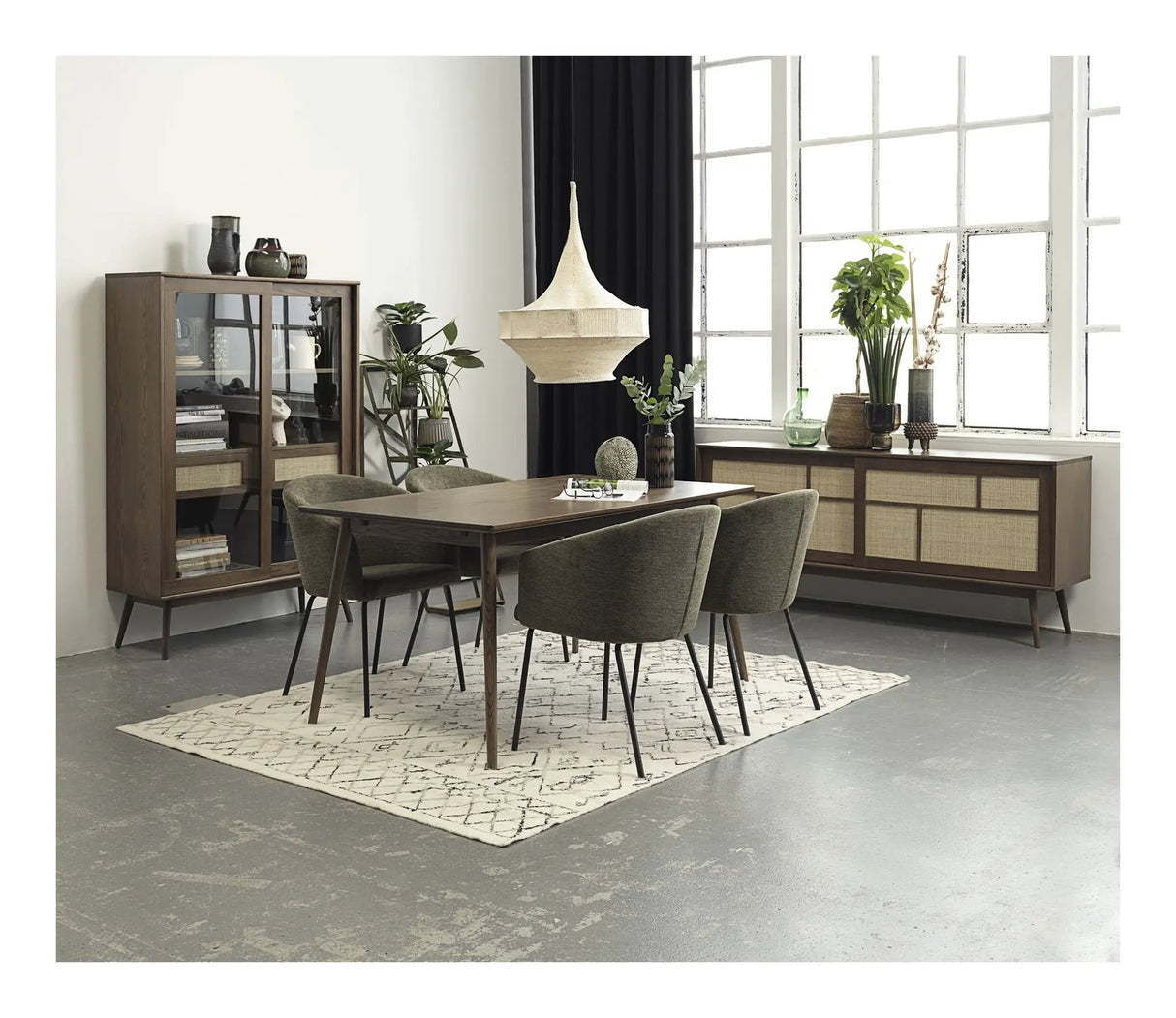 Barrali Skænk, Røget eg, Rattan, B:180
