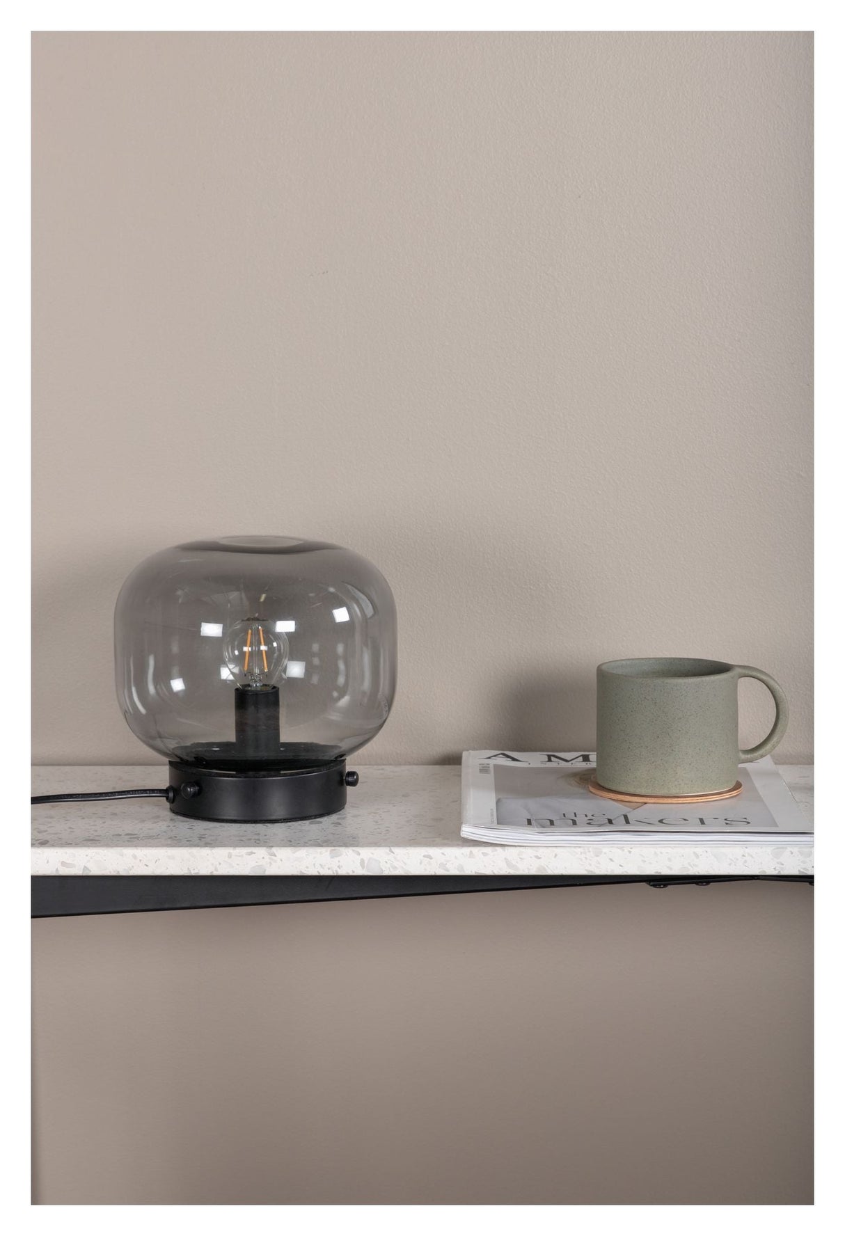 Bollonelie Bordlampe, Sort smokey glas - UNOLIVING.COM