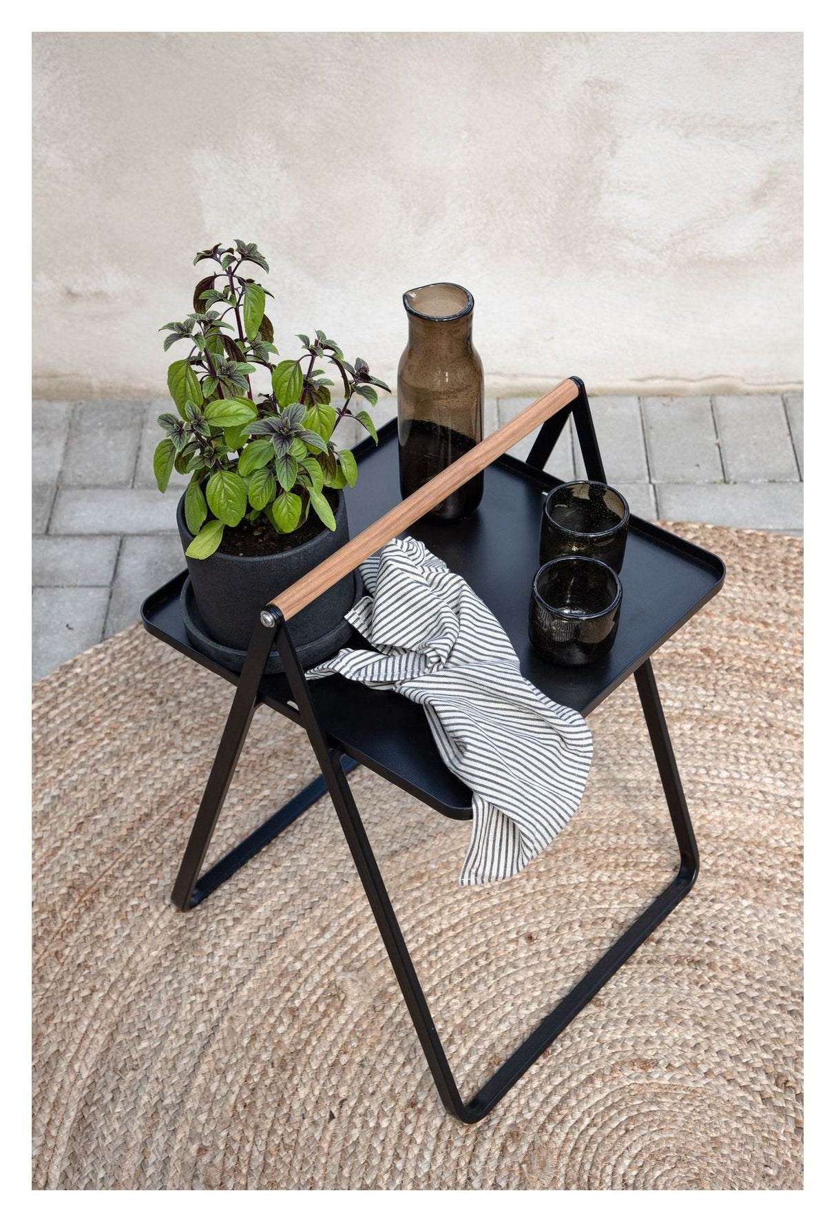 Clarin Sidebord, Sort stål, 40x45x50 - UNOLIVING.COM