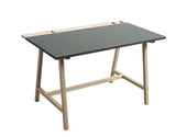 D1 Skrivebord, Linoleum kul, hvidpigment eg