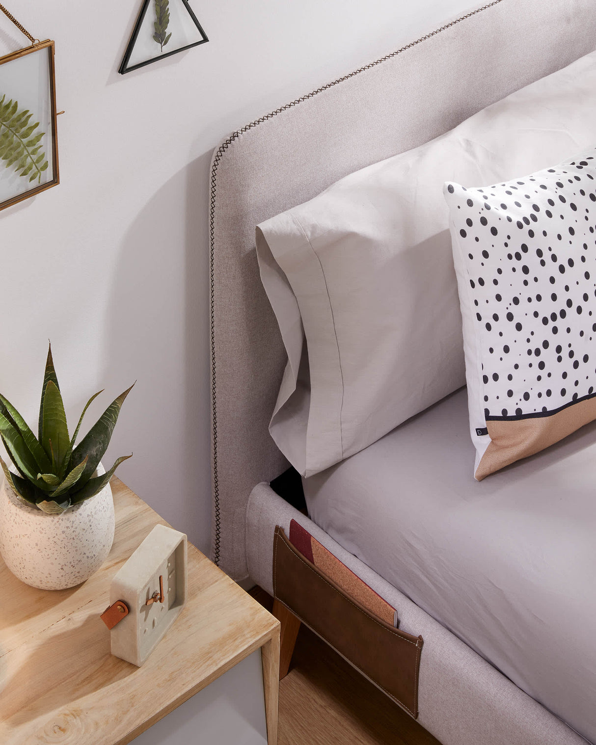 Dyla Sengegavl 150 cm, Beige