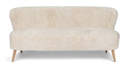 Emily 2-pers. Sofa, NZ kort krøllet lammeskind, Pearl/Eg