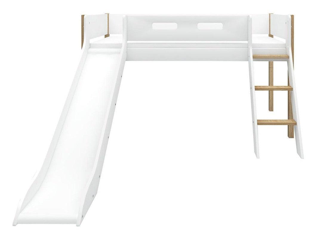FLEXA Nor Halvhøjseng m. slide hvid 90x200 m. egeben, skrå stige - Unoliving.com