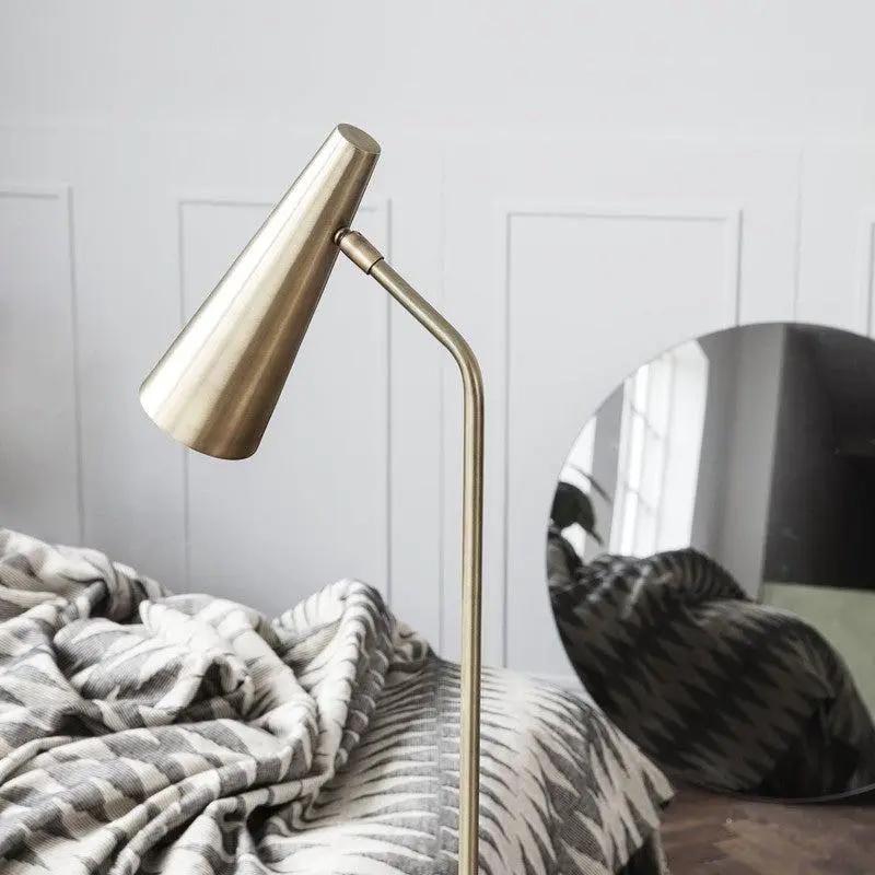 House Doctor Precise Gulvlampe Messing finish
